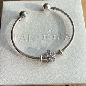 Pandora Bangle Bracelet W/ Pandora Flower Charm 925